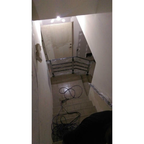 569858-榮業鋼鋁工程行