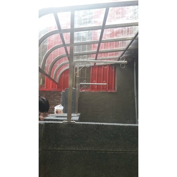 私人住家雨遮 私人住家雨遮