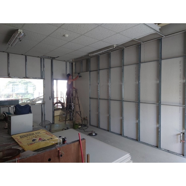 輕隔間及灌漿工程 輕隔間及灌漿工程