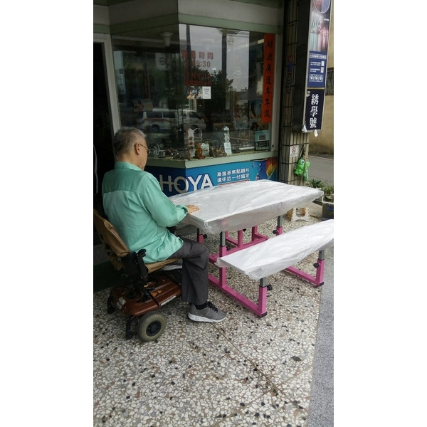 無障礙桌椅-通好行