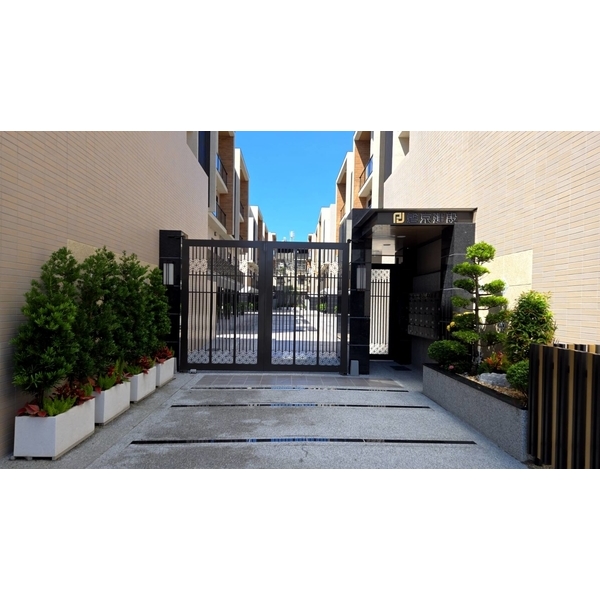 白鐵大門-瀚達實業社