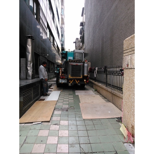 大樓帷幕玻璃矽力康老舊更新