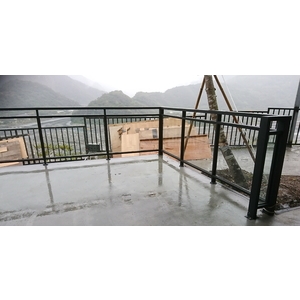 不銹鋼玻璃欄杆-岱詠有限公司