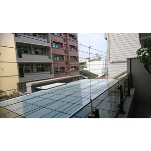 不銹鋼玻璃採光罩-岱詠有限公司