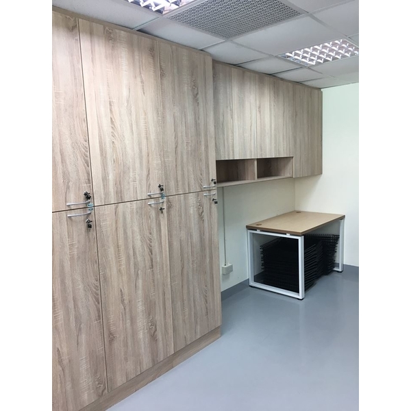 辦公家具-立康家具設計有限公司