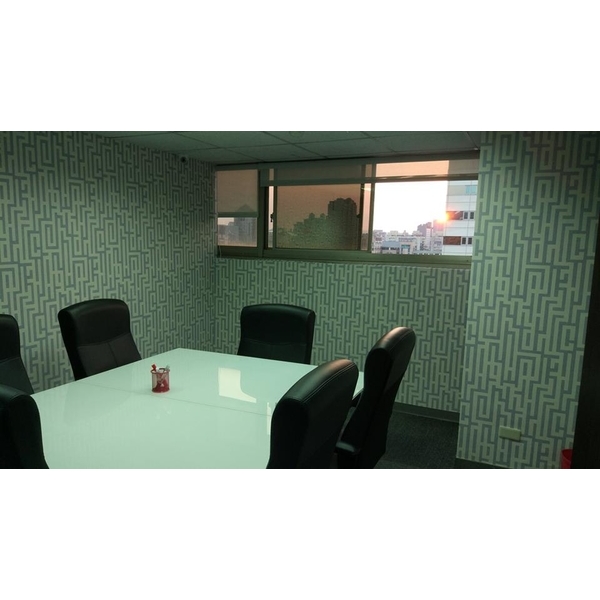辦公家具-立康家具設計有限公司