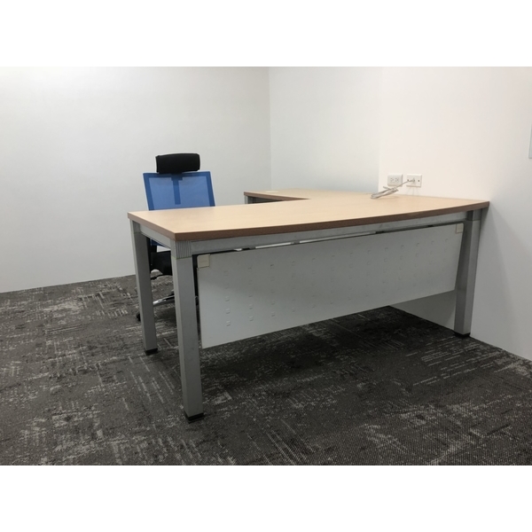 辦公家具-立康家具設計有限公司
