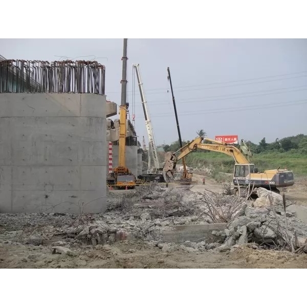 橋樑拆除-橋墩拆除及橋面切割拆除工程