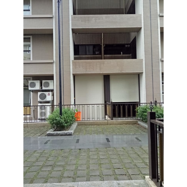 蘆洲希望城市-防颱透氣捲門窗加裝案例