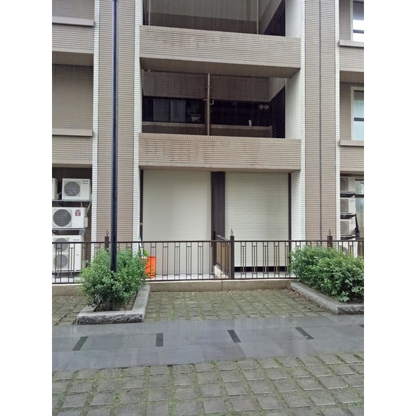 蘆洲希望城市-防颱透氣捲門窗加裝案例 蘆洲希望城市-防颱透氣捲門窗加裝案例