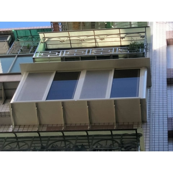 白鐵冷氣架&氣密窗 白鐵冷氣架&氣密窗