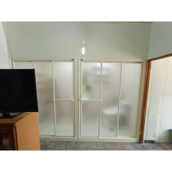 淋浴拉門