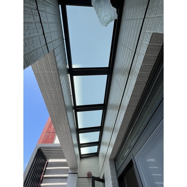新北市樹林區透天住宅-加裝鋁鋼構雨遮＆鋁合金防盜窗＆冷氣維修防護籠
