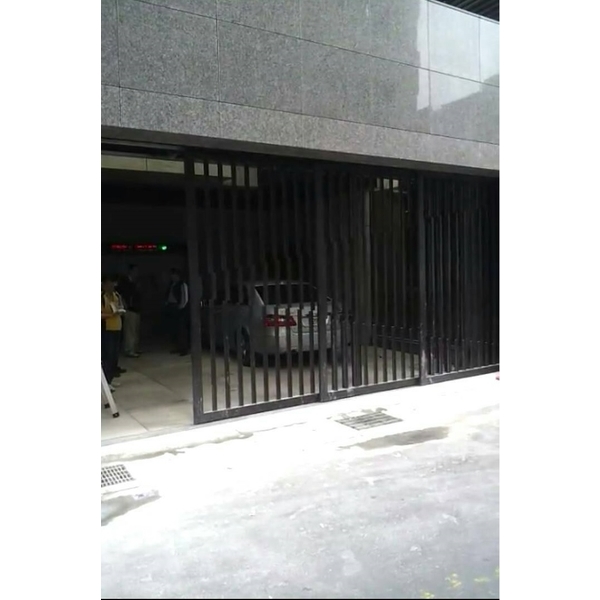 三扇走單邊自動門 三扇走單邊自動門