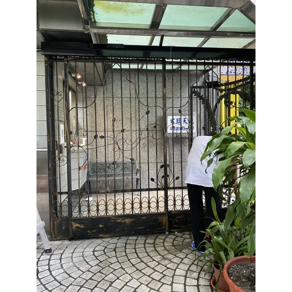 鍛造自動門