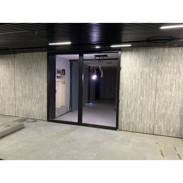 麗晶花園廣場自動門