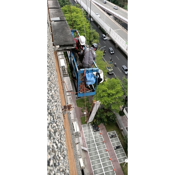 外牆水泥板拆除作業-藝潔事業有限公司