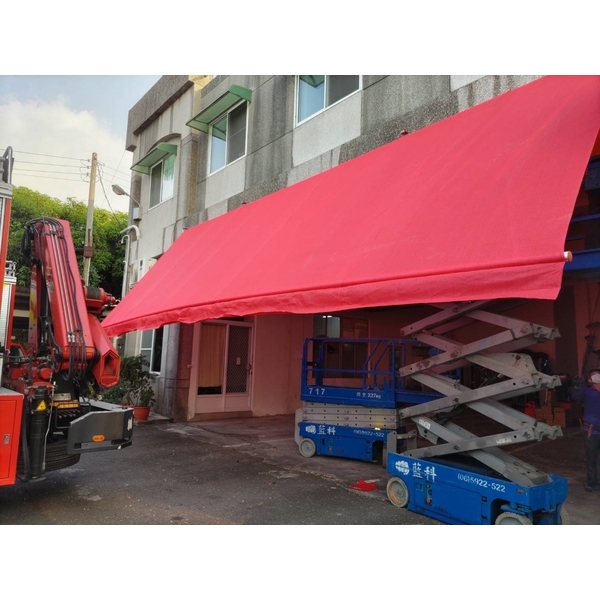 伸縮遮雨帆布 伸縮遮雨帆布