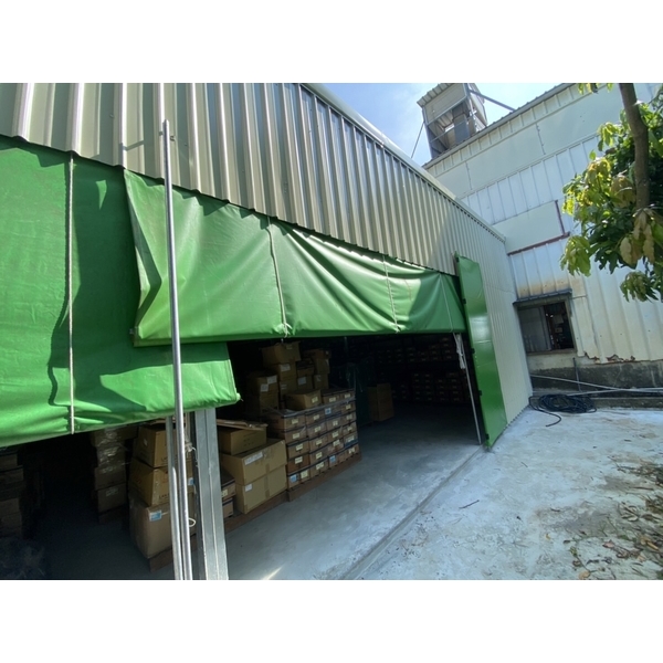垂直伸縮帆布