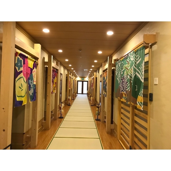 上海極樂湯-木材店面-喜之木貿易有限公司