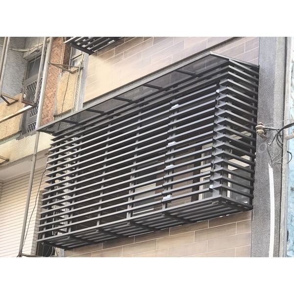 陽台防盜窗-毅展企業社