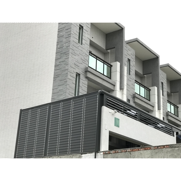 百葉格柵採光罩-毅展企業社