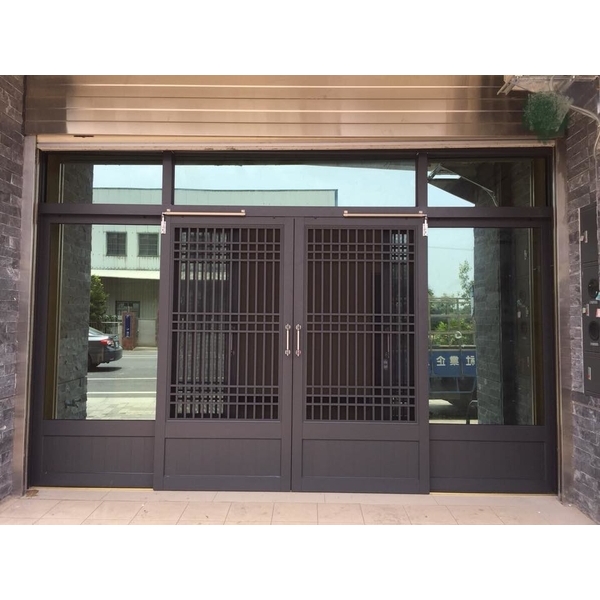氣派店面大門-毅展企業社