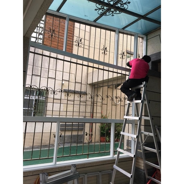 採光罩下加裝大同886+固定窗-毅展企業社
