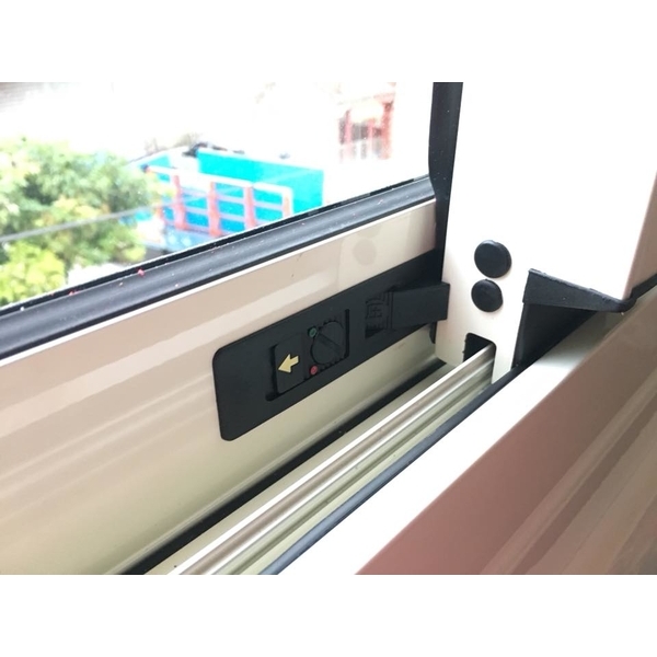 隔音防盜窗-毅展企業社