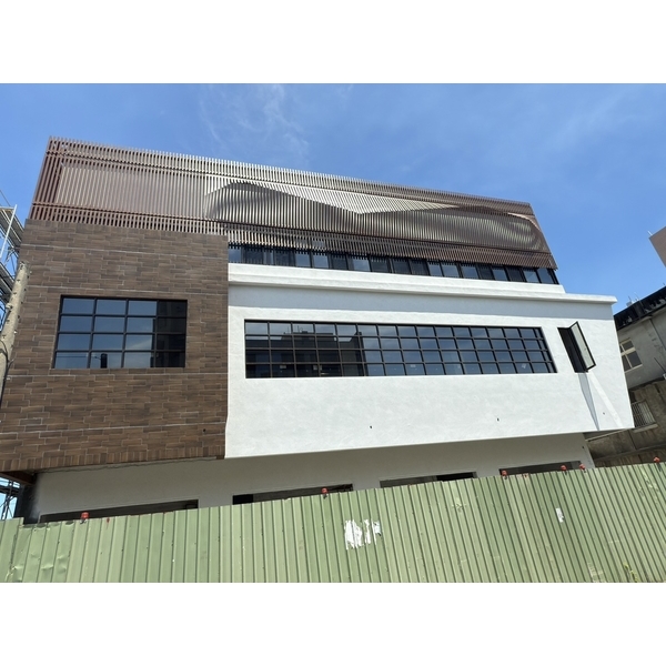 格柵與鋁門窗工程專