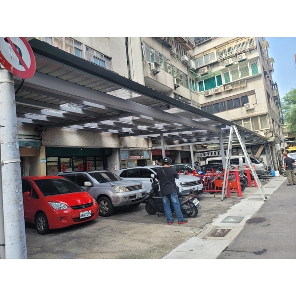 遮雨棚高度修改升高更換不銹鋼浪板 6張-佳德金屬企業社