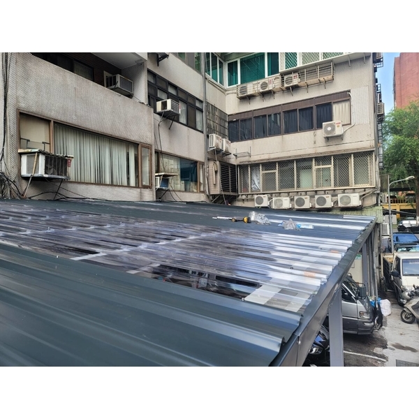 遮雨棚高度修改升高更換不銹鋼浪板 6張-佳德金屬企業社