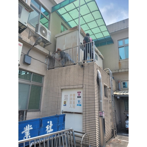 安全護籠及安全欄杆安裝 6張-佳德金屬企業社