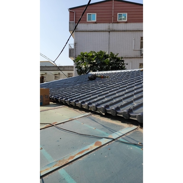 不銹鋼琉璃瓦板更換工程 6張-佳德金屬企業社