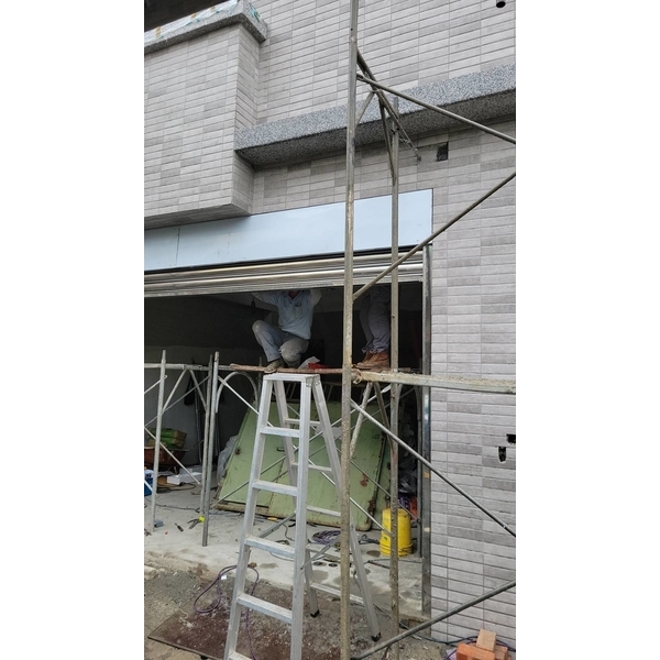不銹鋼電動捲門安裝 4張