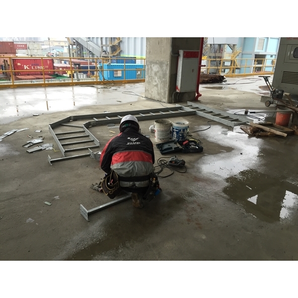 工廠改建