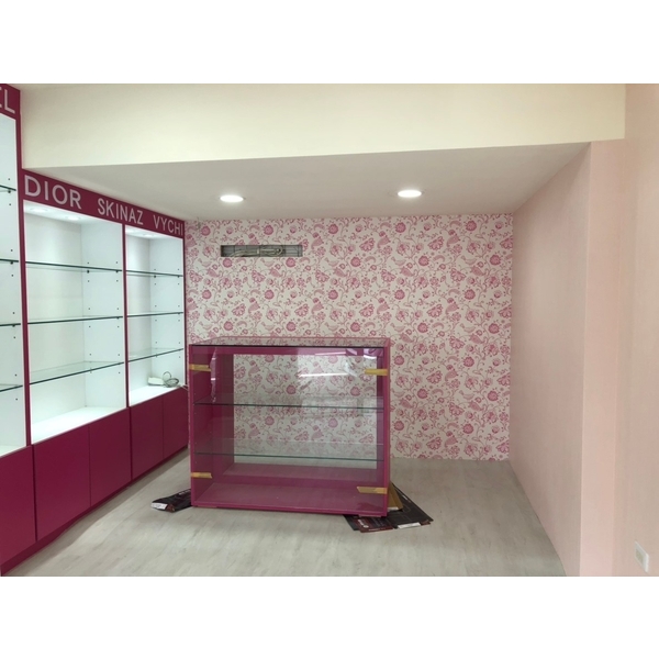 服飾香水店 -設計施工-居久屋企業有限公司