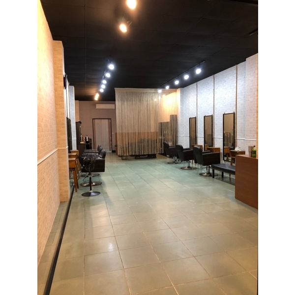 絕色髪藝-噴漆 ＆壁紙 施作