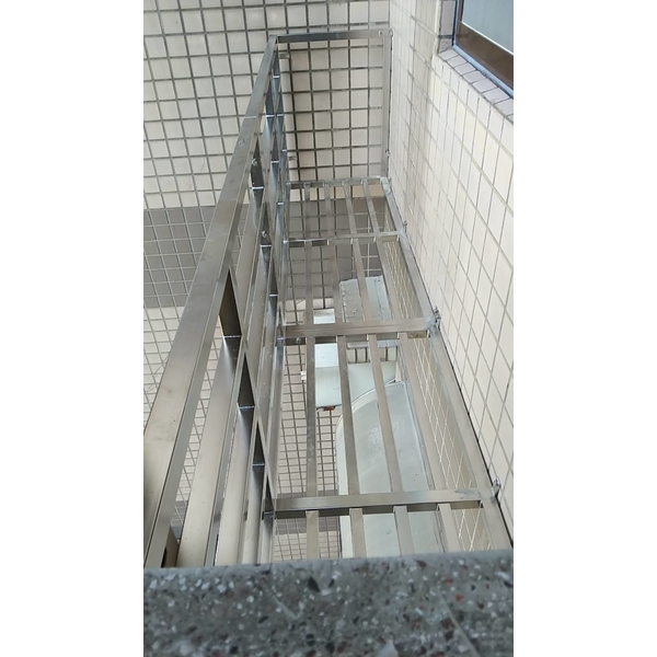 冷氣機安全護欄-銓盛鍛造工程行