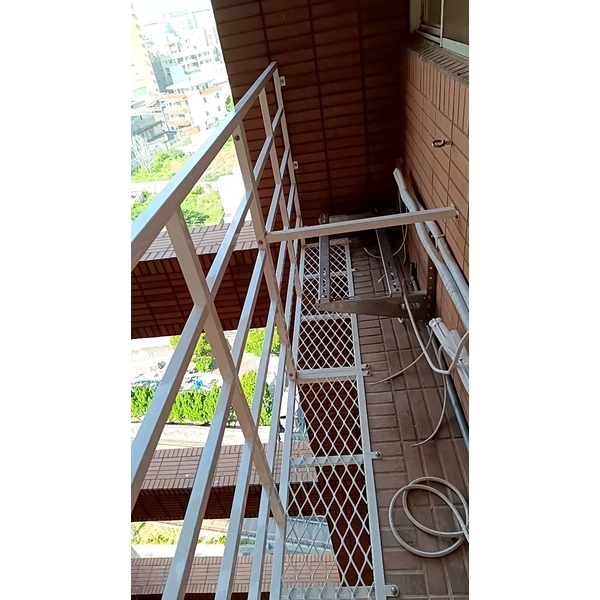 冷氣護欄-銓盛鍛造工程行