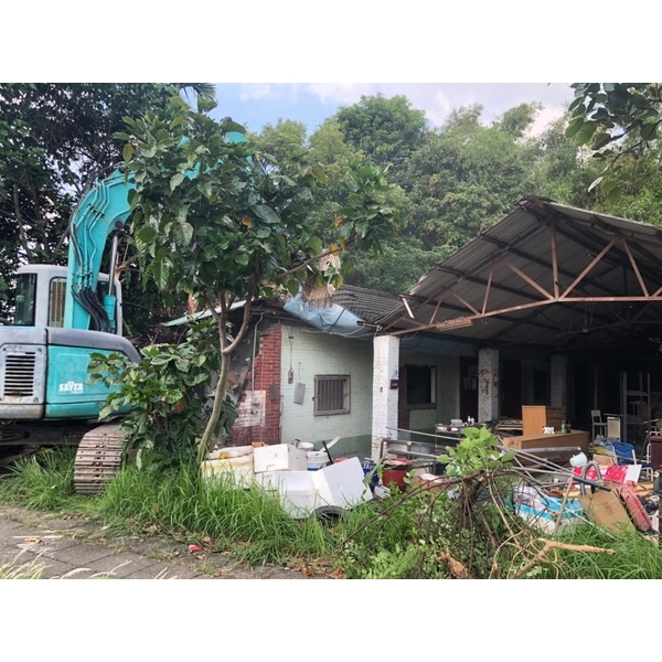 平房拆除及擋土牆回填 平房拆除及擋土牆回填