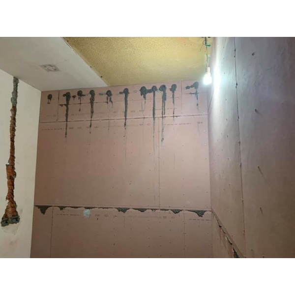 灌漿隔間牆