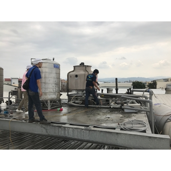 更換水塔 更換水塔