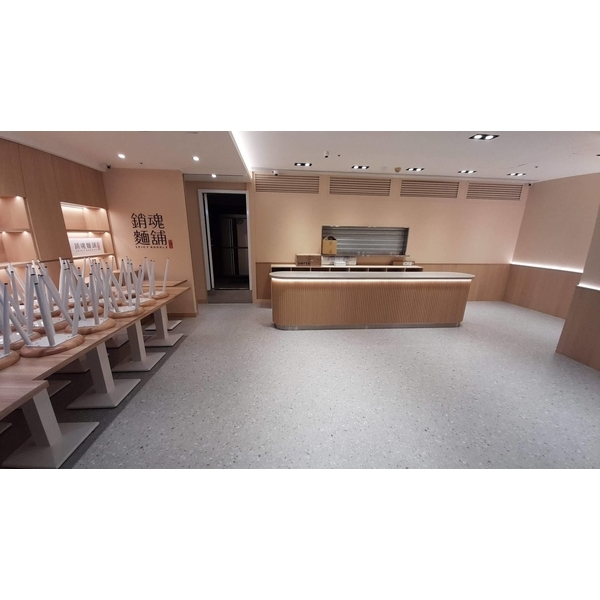 餐飲專櫃大師兄銷魂麵舖裝潢細清