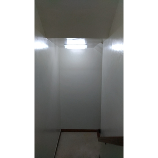 樓梯間油漆粉刷