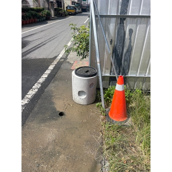 污水陰井-合發水泥加工所