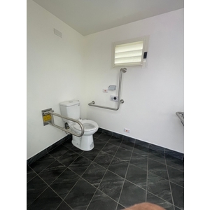 無障礙水泥廁所-合發水泥加工所