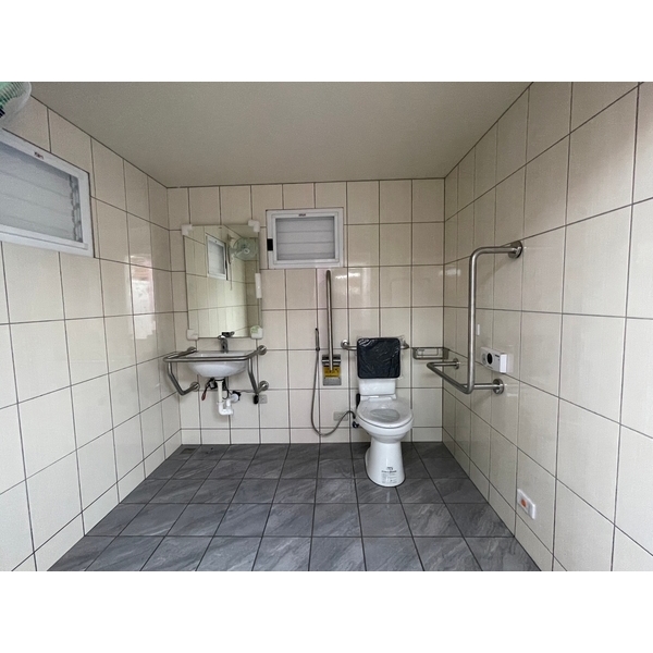 無障礙水泥廁所-合發水泥加工所