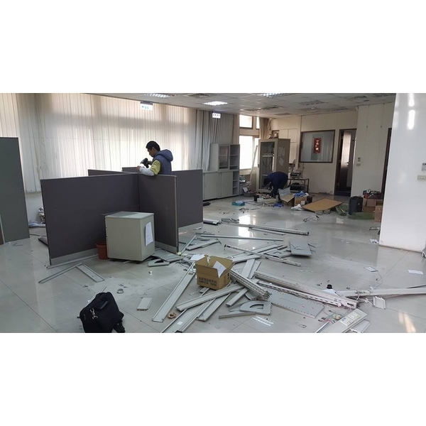 OA辦公傢俱拆裝搬運