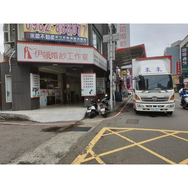 11噸歐翼可側掀箱型大貨車 11噸歐翼可側掀箱型大貨車